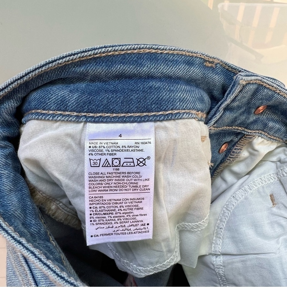 NWOT Old Navy Rockstar Super Skinny High Rise Distressed Full Button Fly Jeans - Picture 11 of 12